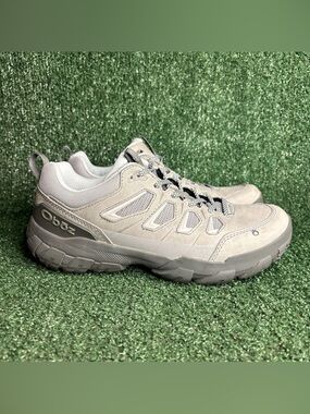Oboz Sawtooth II Low Women's Size 9 WIDE Waterproof Hiking Outdoor Shoes Trail